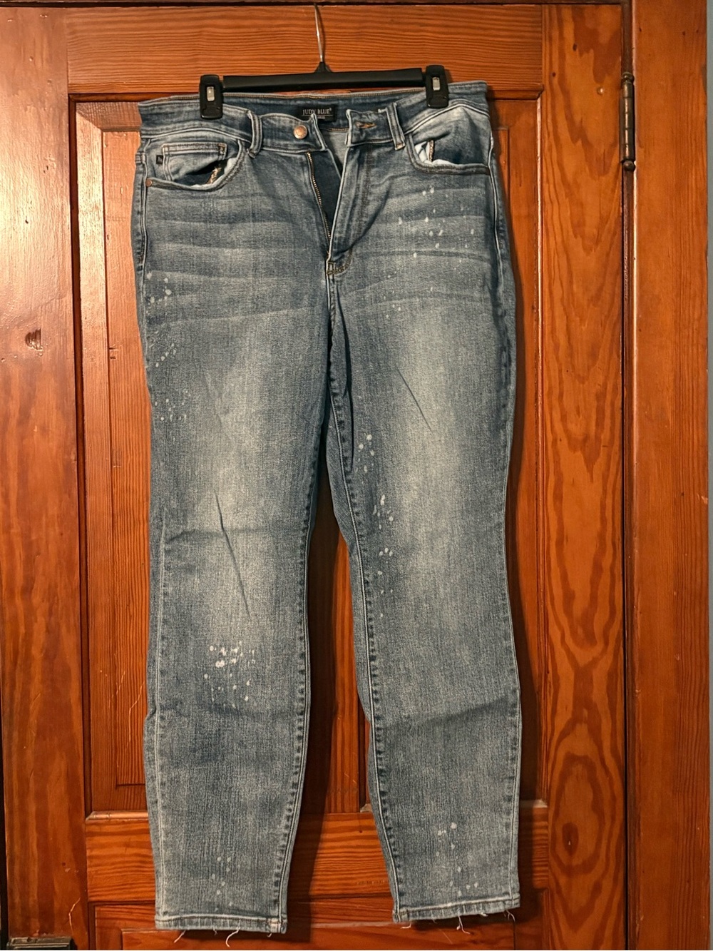 Judy Blue Light Wash Boyfriend Jeans with Paint-Splatter Detail